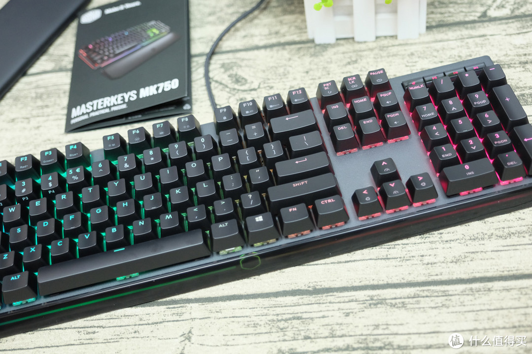 送给自己：CoolerMaster 酷冷至尊 MK750 RGB 机械键盘 开箱