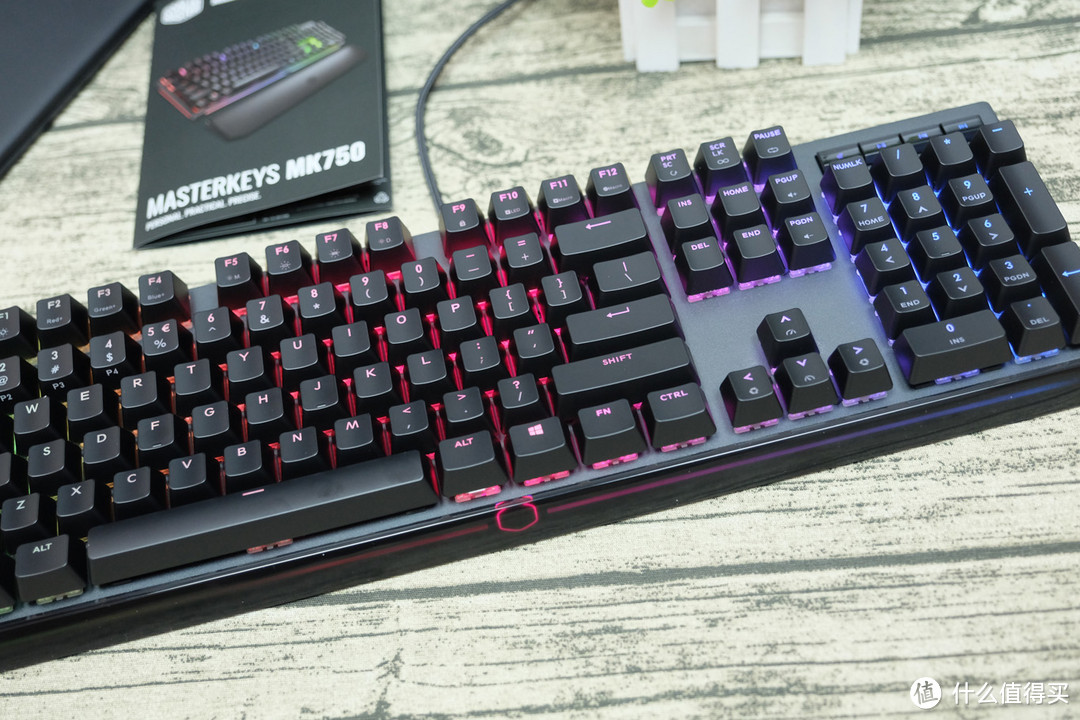 送给自己：CoolerMaster 酷冷至尊 MK750 RGB 机械键盘 开箱