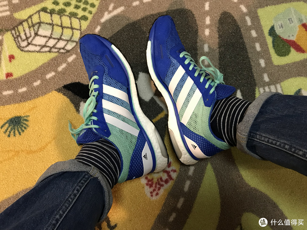 又轻又骚！Adidas Adios 3 跑步鞋