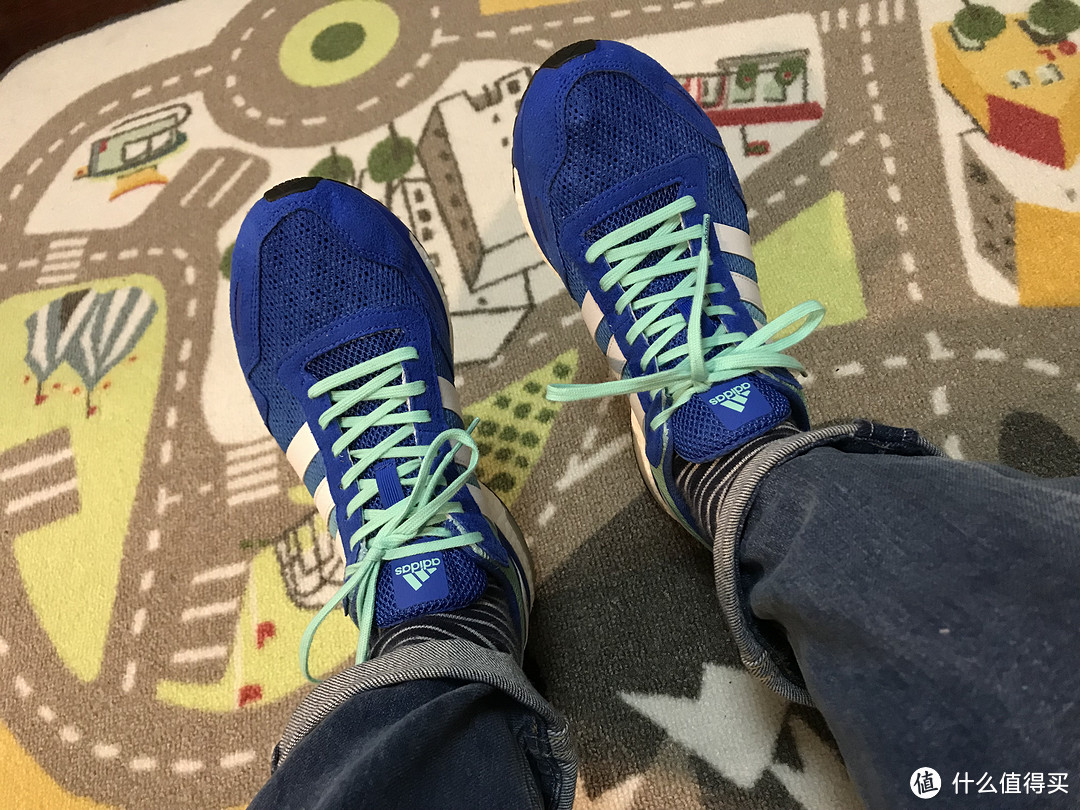 又轻又骚！Adidas Adios 3 跑步鞋