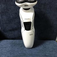 飞利浦 XZ580/04 电动剃须刀外观设计(扩声器|呼吸孔|刀头|支架)