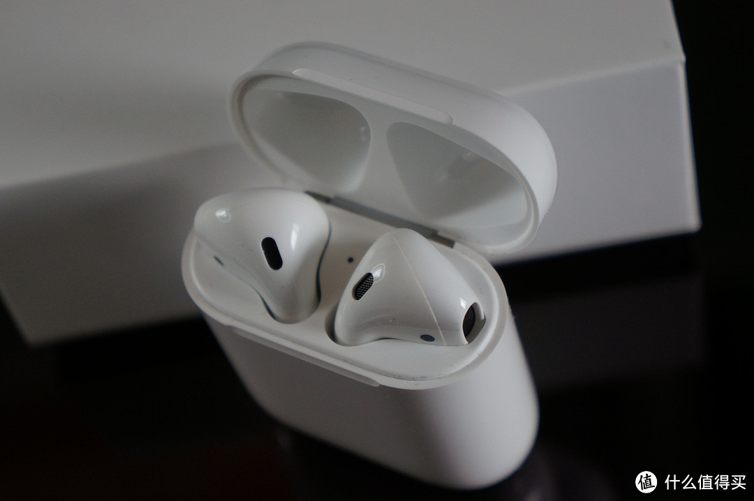 Apple 苹果 AirPods 无线耳机 使用一周，后悔不已 咋没早点买！