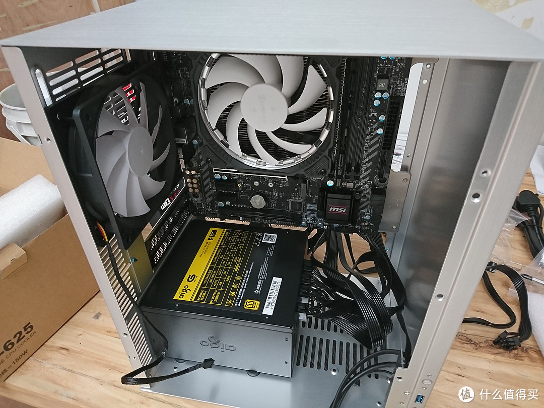 #原创新人#穷人装机之路—JONSBO 乔思伯 C3 机箱 + AMD R71700X CPU + Sapphire 蓝宝石 RX580 显卡 + MSI 微星 迫击炮 b350 主板