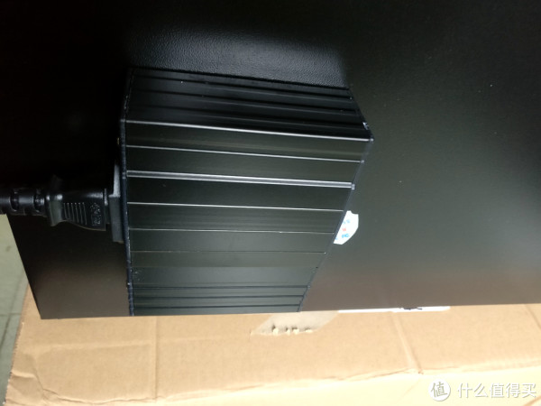 插了电源线之后才知道有三个档位 插了电源线之后才知道有三个档位