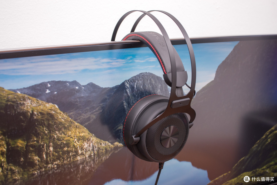 FPS物理外挂——黑爵 The one7.1测评报告