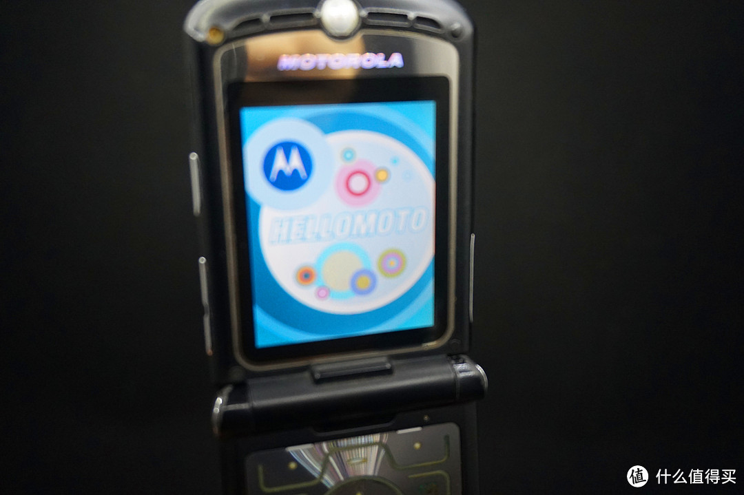 Good Bye MOTO，再见“刀锋”—MOTOROLA 摩托罗拉 MOTO RAZR V3 非智能手机 怀旧报告