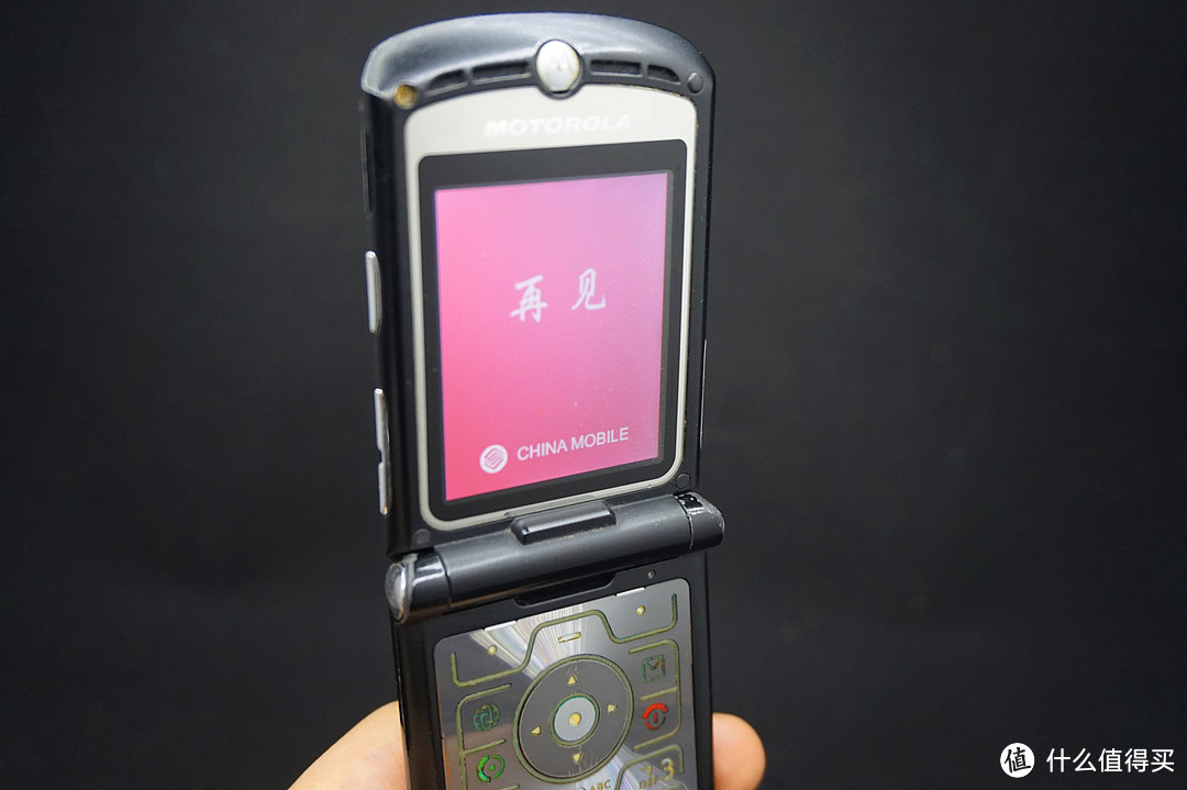 Good Bye MOTO，再见“刀锋”—MOTOROLA 摩托罗拉 MOTO RAZR V3 非智能手机 怀旧报告