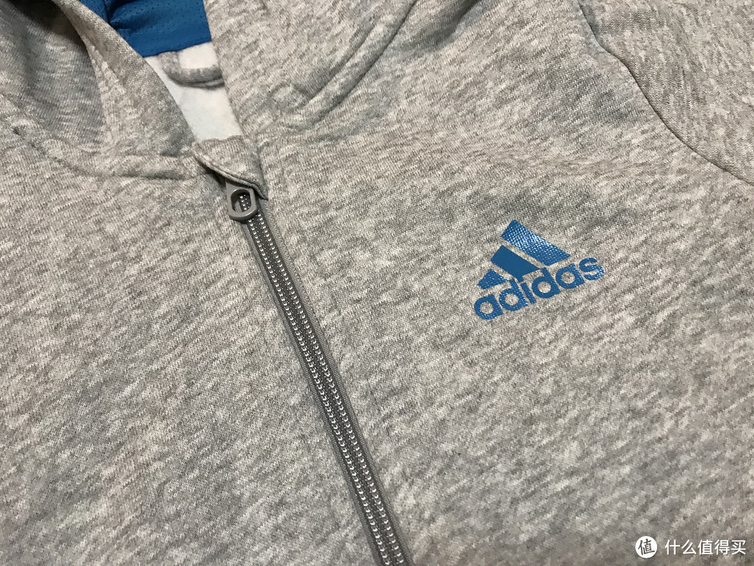 比优衣库还便宜！adidas CF1253 儿童运动套装