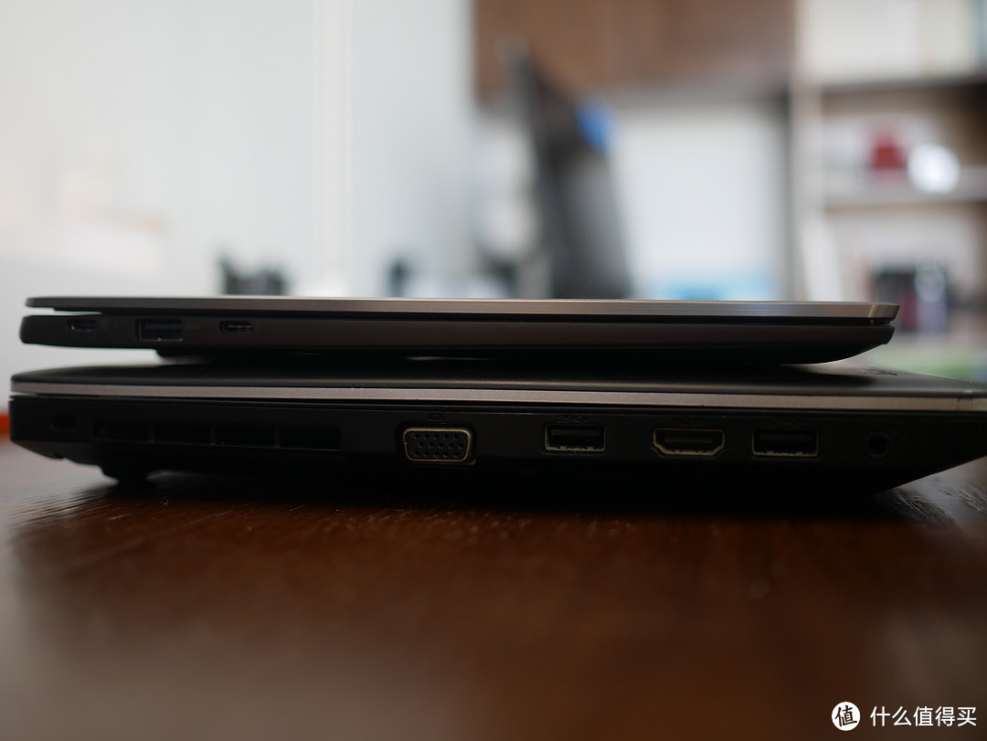 光线不好。但是ThinkPad系列接口还是丰富 光线不好。但是ThinkPad系列接口还是丰富