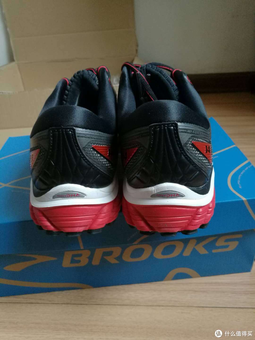 Brooks 布鲁克斯 Glycerin 14跑鞋 & X-BIONIC 运动袜 晒单