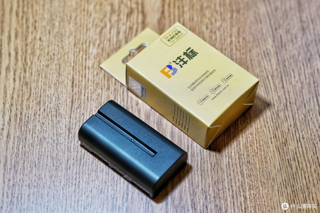 #原创新人#老婆,我又双叒叕置业啦!Godox 神牛 LEDP120C 补光灯 开箱简评
