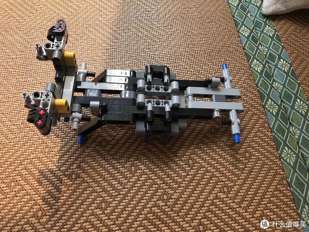 年轻人的第一辆奔驰—LEGO 乐高 42043 奔驰卡车 开箱晒物