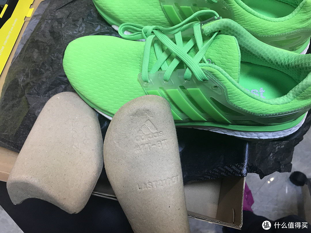 #原创新人# 终于拔草，白菜价入了Adidas 阿迪达斯 energy boost reveal 跑鞋