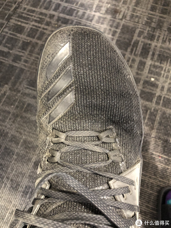 篮球鞋 篇七:Adidas 阿迪达斯 Dame 利拉德3 黑