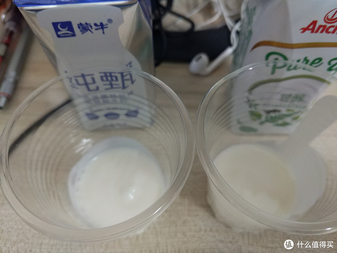 轻醇与纯甄酸奶对比评测，哪个更好喝更营养？