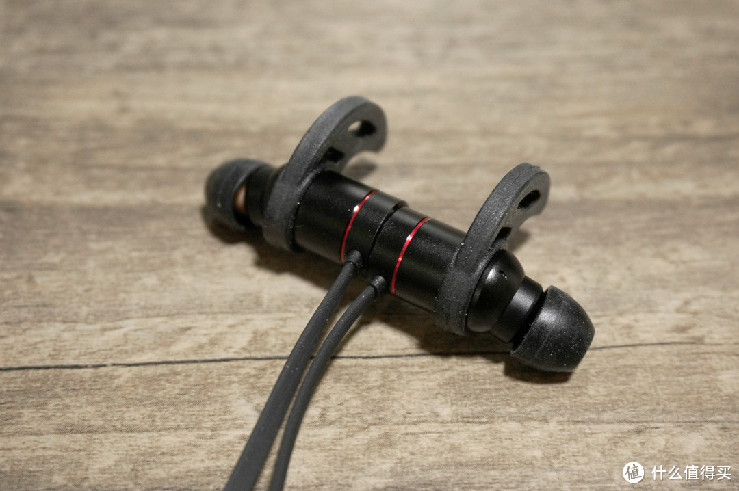 动感音乐为运动助力：Astrotec 阿思翠 BX60无线运动蓝牙耳机评测