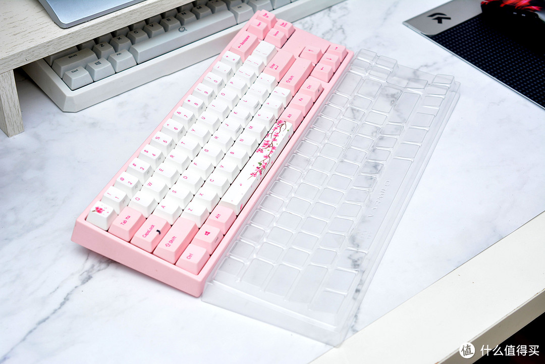 搓弯铁血真汉子？是时候当一回基佬：Varmilo 阿米洛 MIYA PRO 樱花机械键盘