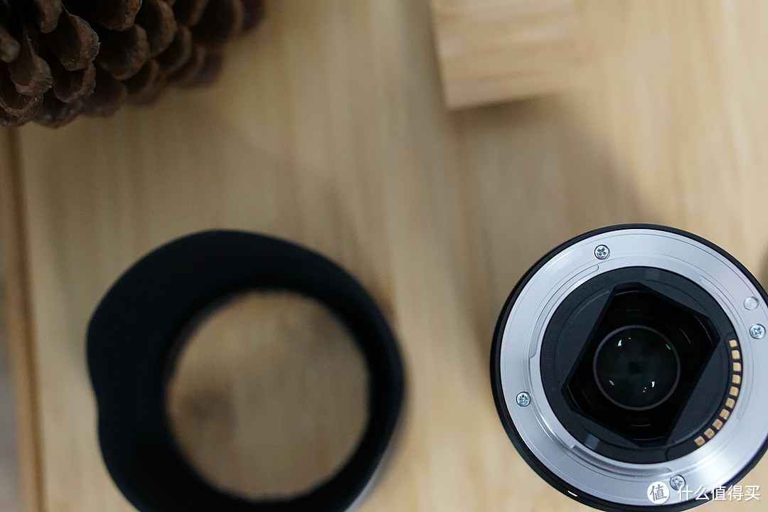 #原创新人#穷人的第一个全幅头：SONY 索尼 FE55 f1.8 镜头 开箱