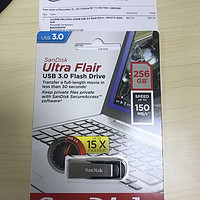 闪迪 Ultra Fit 至尊高速酷豆 USB 3.1 闪存盘外观展示(材质|接口)