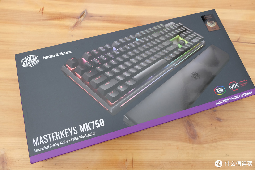 一步到位，四面环光的酷冷至尊 MK750 RGB 机械键盘 开箱