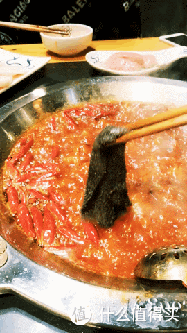 拔草成都四家网红店：有串串、有烧烤、有火锅，关键是好吃吗？