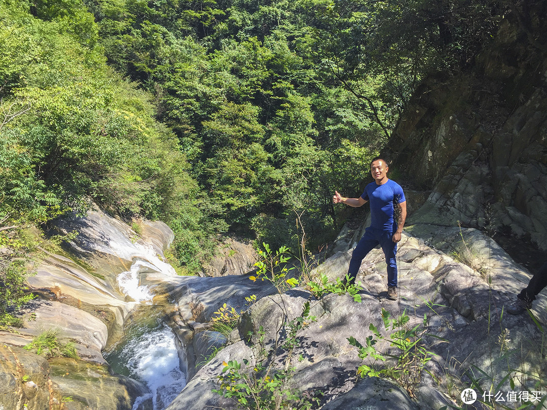 过腻了城市里的生活？周末也能到山里浪一浪！大别山龙井河2号线徒步记