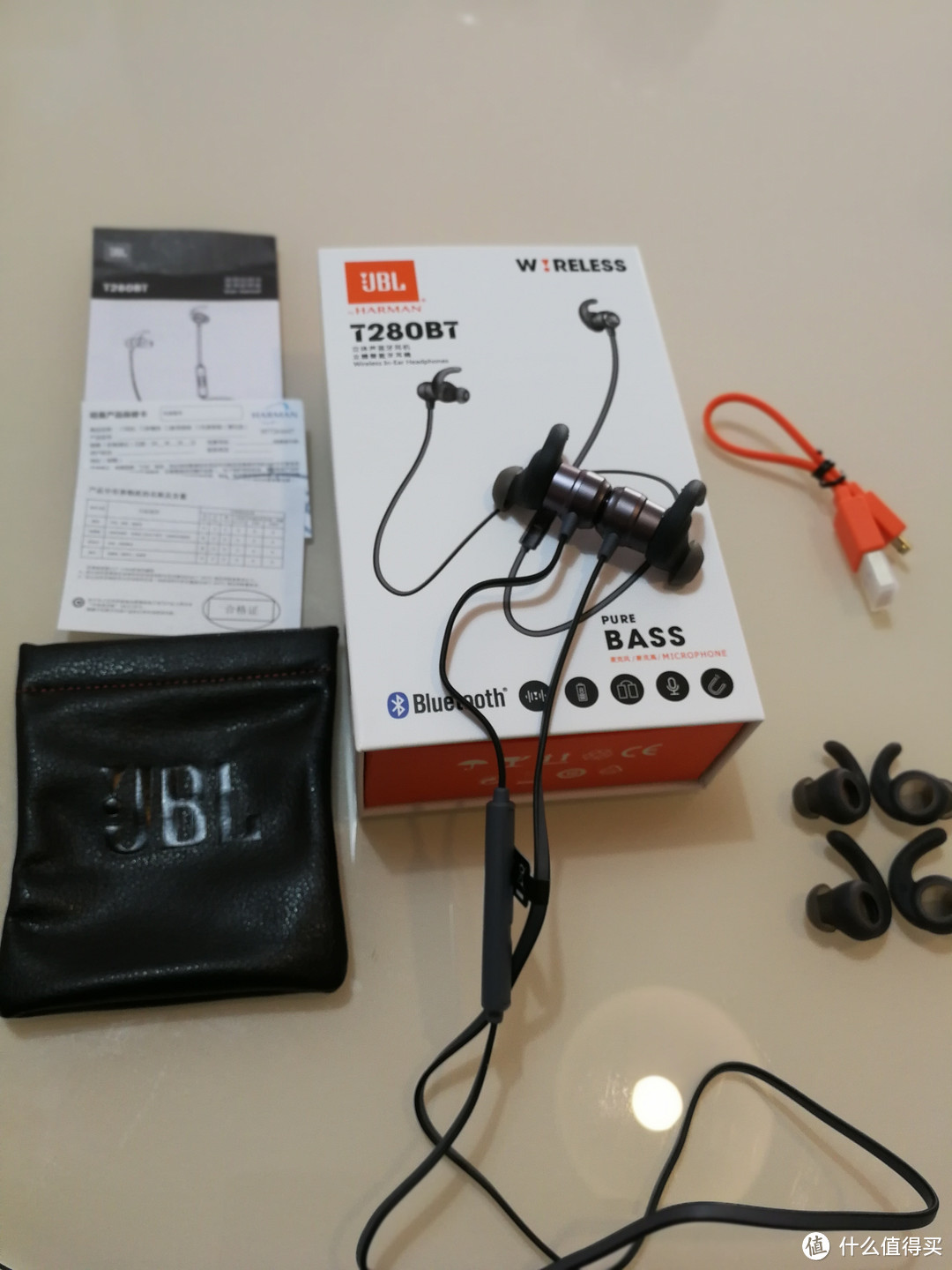 新年首中，荡街好朋友——JBL T280BT蓝牙无线运动耳机