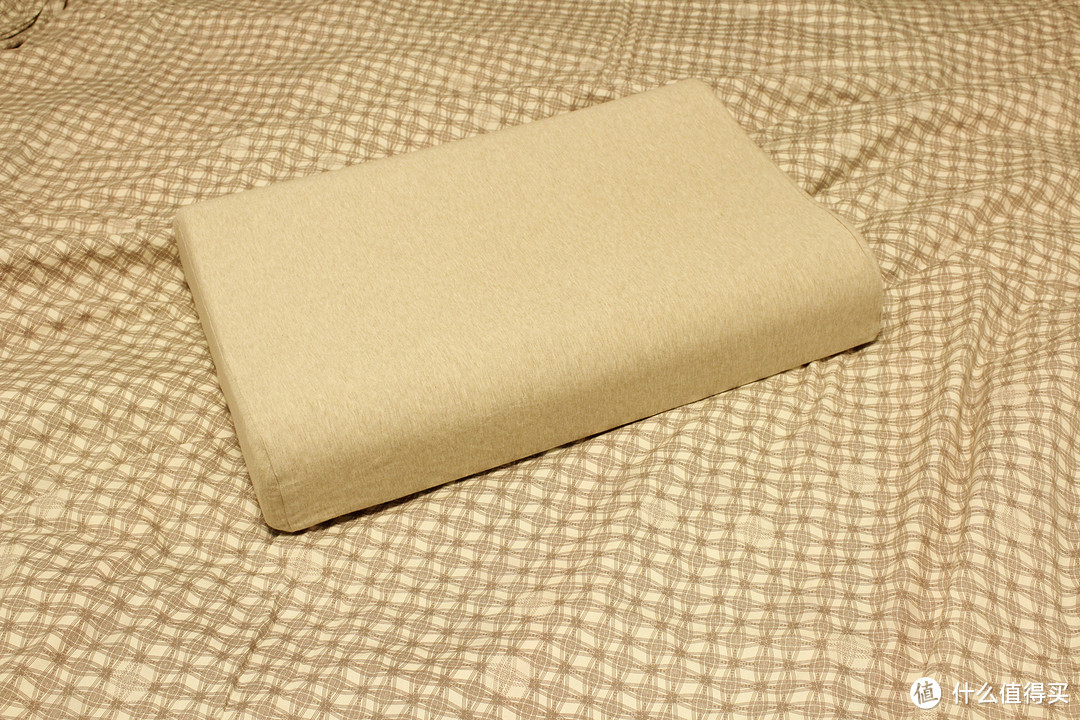 淘宝心选 三重曲线波浪型天然乳胶枕体验