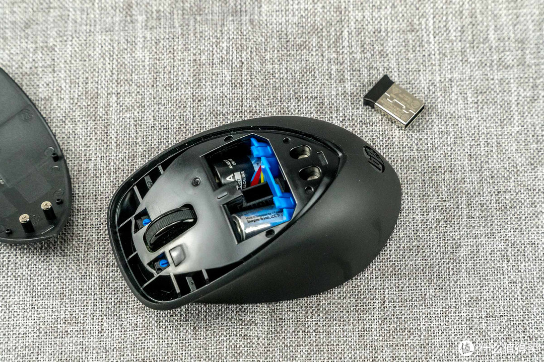 轻盈、小巧、手感好—HP 惠普 Comfort Grip Wireless Mouse 开箱评测