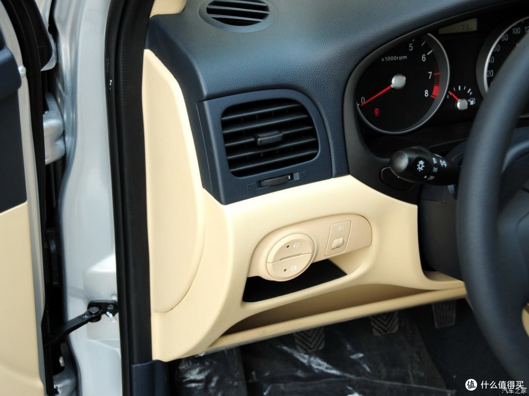 现代雅绅特 2009款 手动舒适型1.4L
