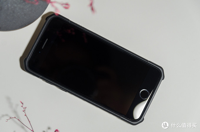 iPhone手机壳怎么选：新年焕新壳，这几款简约实用的手机壳值得买