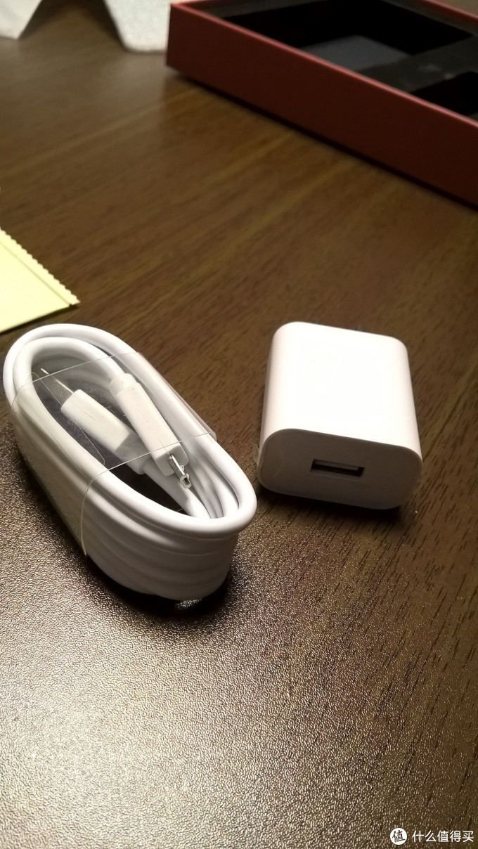 分离式充电器（国内通用电压Micro USB）