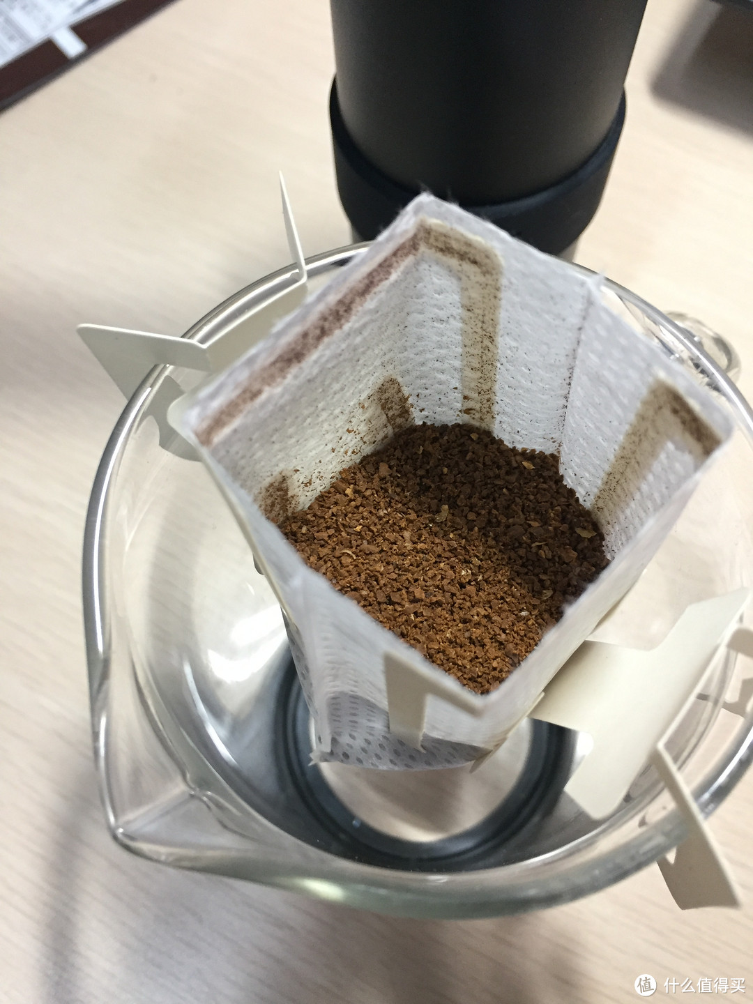 还在用手摇磨豆机?那么请试试 — 匿名 2代 手摇磨豆机