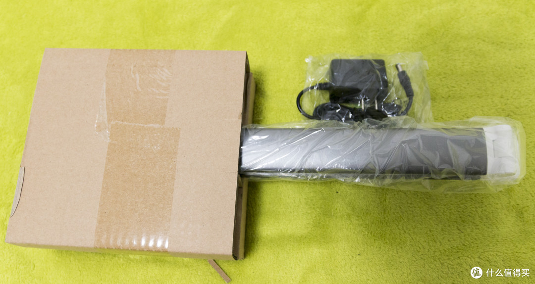 黑夜中的一点光明—Panasonic 松下HH-LT0611 阅读工作台灯 开箱