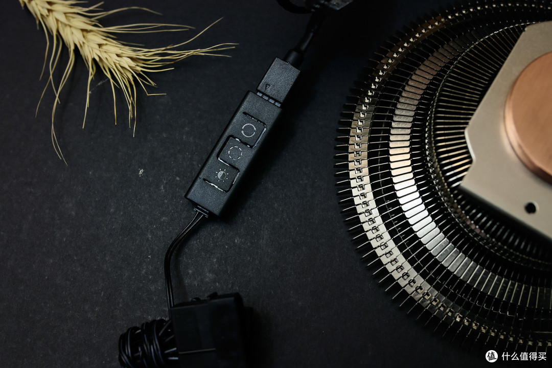 小机箱光效升级的“点睛之作”:CoolerMaster 酷冷至尊 G100M RGB散热器 开箱