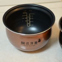 九阳 Y-50YS100 电压力锅使用感觉(内胆|刻度|手感|内壁)