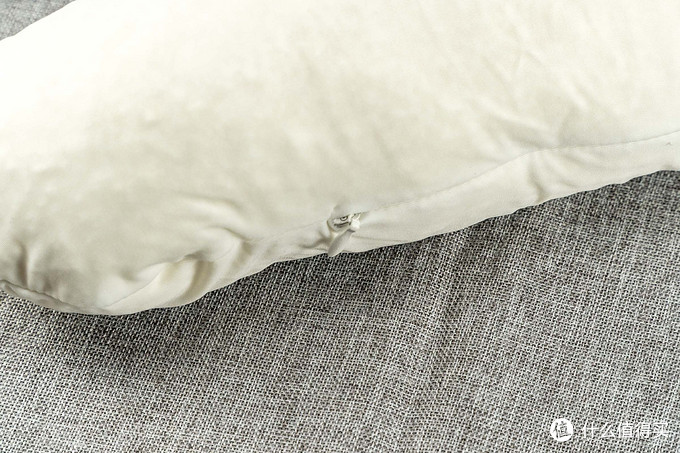 #随身好物#长途旅行？这个U型枕会让你更舒服— MI 小米 8H 多功能护颈枕 开箱评测