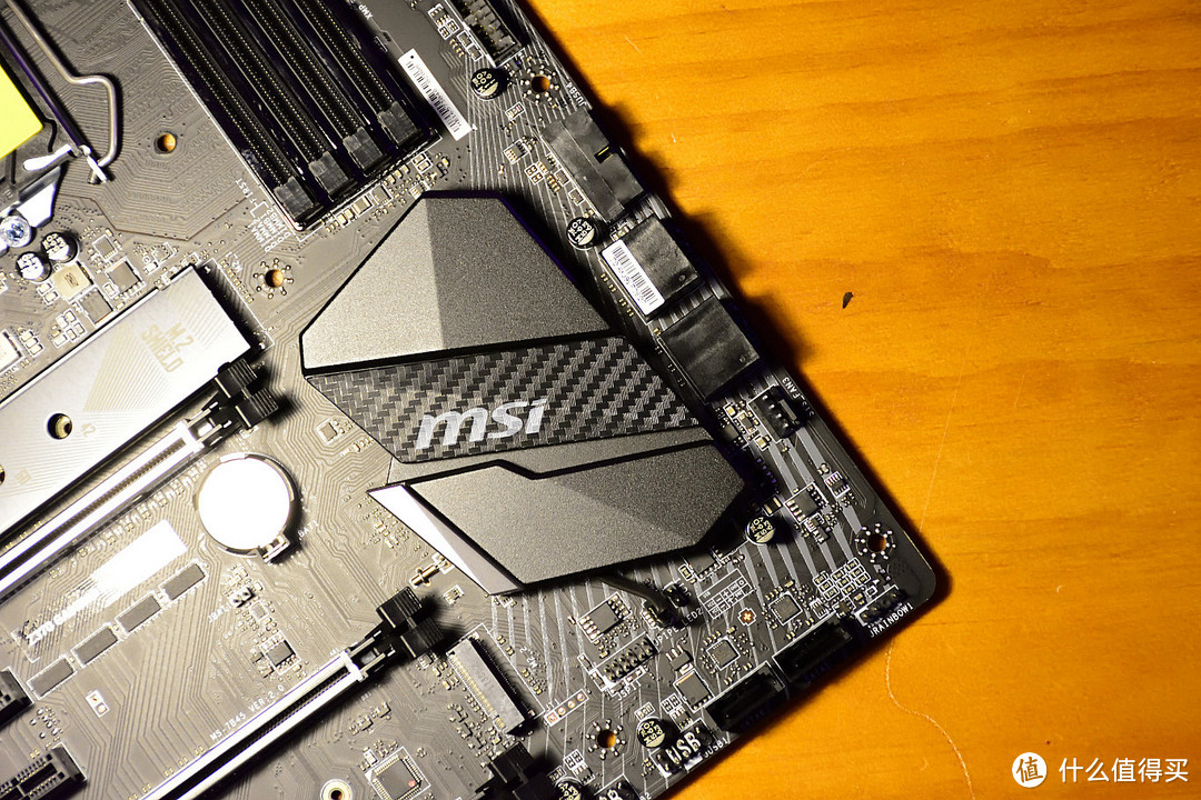 高频内存扛得住？—— MSI 微星 Z370 Gaming Pro Carbon 主板 开箱简测