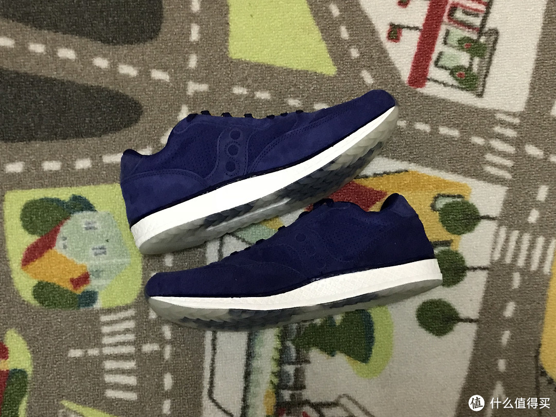 黑科技Everun跑鞋中底：Saucony 圣康尼 Freedom Runner 复古休闲鞋