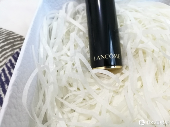 LANCOME 兰蔻 菁纯柔润丝缎玫瑰口红 186色号 晒单体验试色
