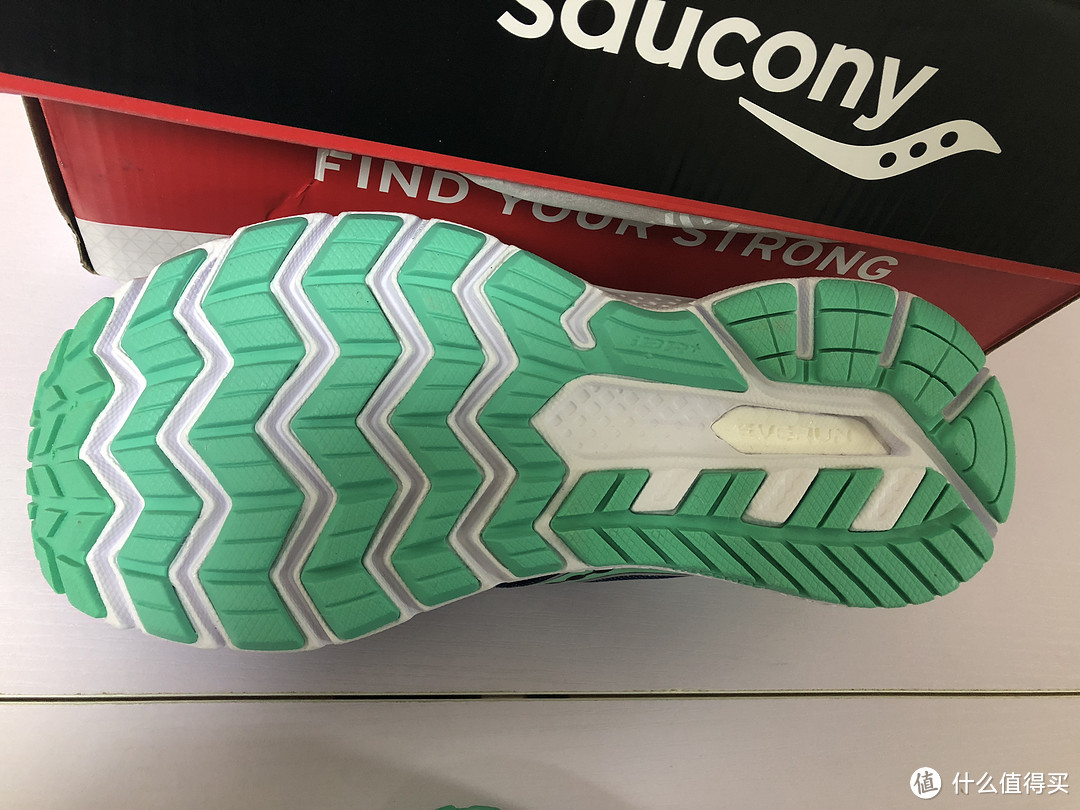 又是一双神价鞋—Saucony 圣康尼 Triumph ISO 3 跑鞋 开箱