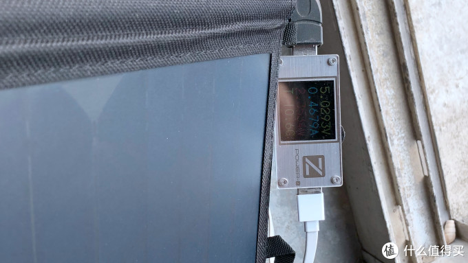 太阳能充电宝真的好用吗：CHOETECH 迪奥科 19W 便携太阳能电池板 试用感受