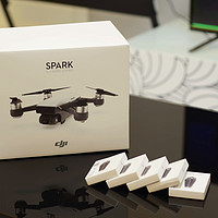 大疆 “晓”SPARK 掌上智能无人机外观展示(桨叶|接口|传感器|云台)