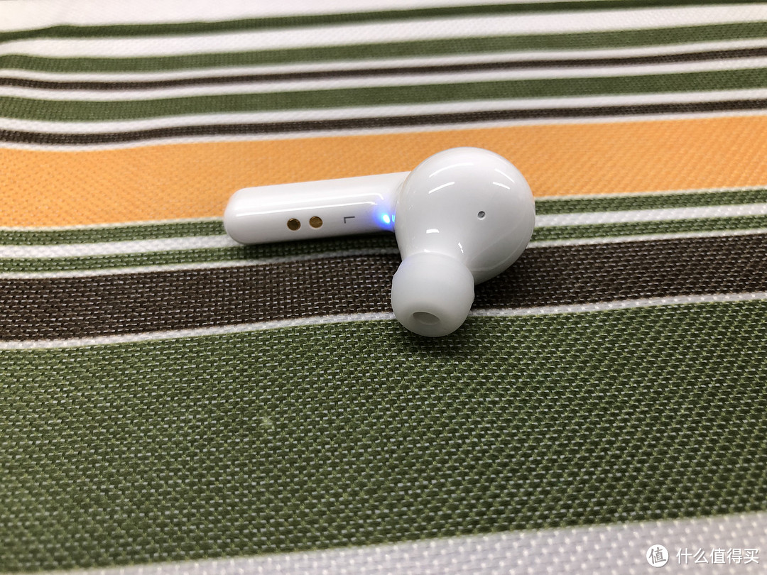 #本站首晒#体验国产品牌的“AirPods”：出门问问 TicPods Free 小问 智能耳机 开箱