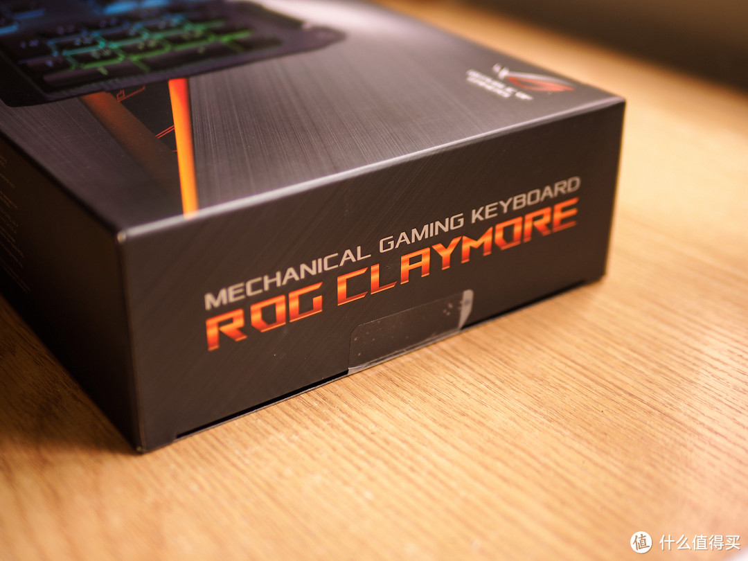 好友的新年礼物：反正我买不起的ASUS 华硕 ROG Claymore 键盘 开箱