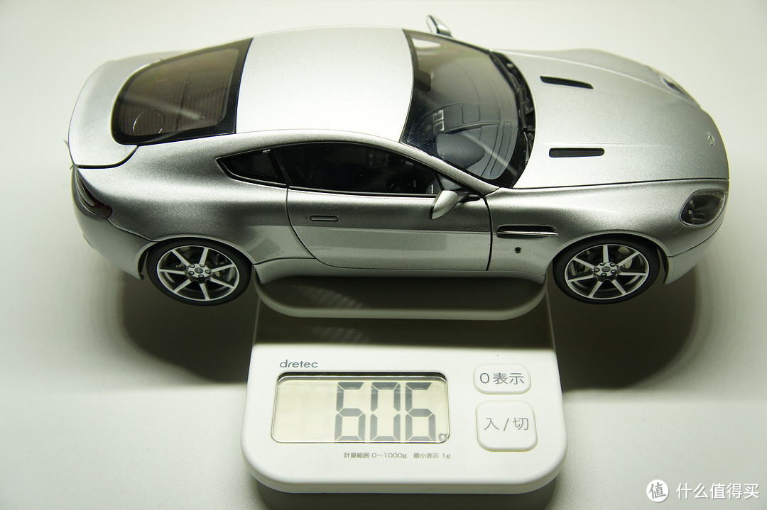 AUTOart 奥拓 阿斯顿马丁 V8 vantage 1:18 汽车模型 开箱