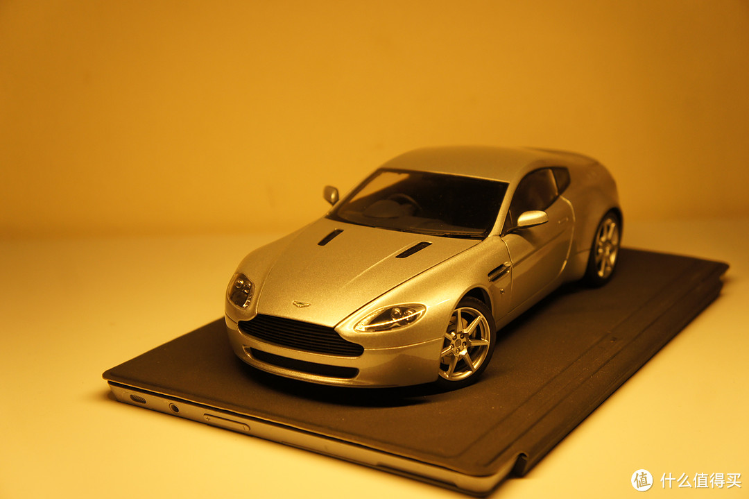 AUTOart 奥拓 阿斯顿马丁 V8 vantage 1:18 汽车模型 开箱