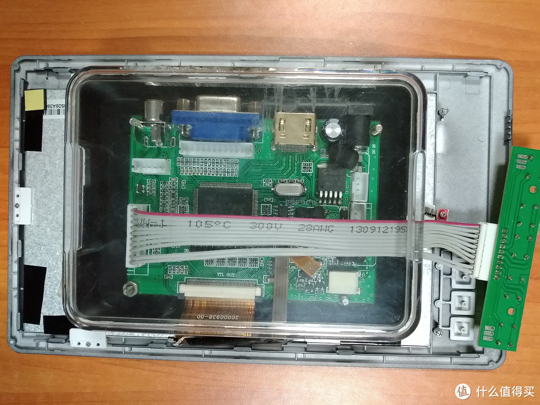 购液晶驱动板，拆旧MP4屏幕，为Raspberry Pi 树莓派 打造7寸HDMI液晶显示屏