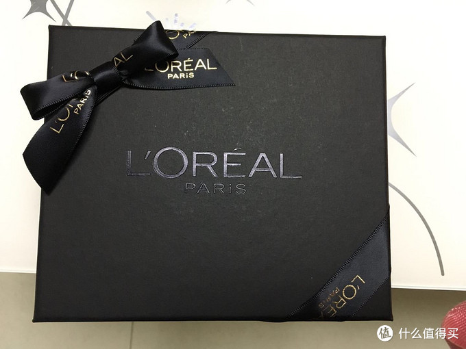 #原创新人#落雁倾城：L'OREAL PARIS 巴黎欧莱雅 RB301 国博限定版唇膏 开箱