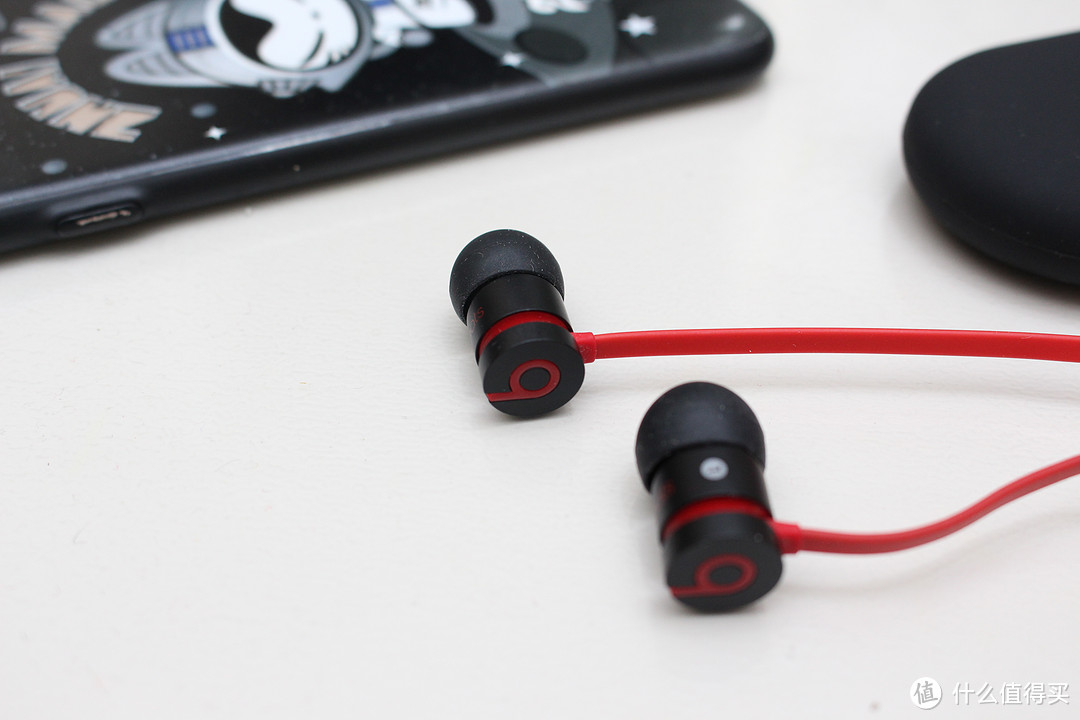 #中奖秀#价值10金币的耳机：Beats urBeats 入耳式耳机 开箱